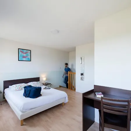 Hotel apartamentowy Garden & Clermont-ferrand -