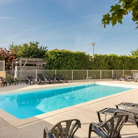 Garden & Clermont-ferrand - 3*