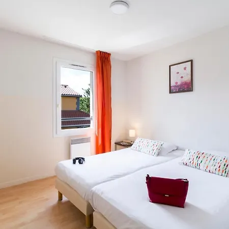 Garden & Clermont-ferrand - Apartmanhotel 3*