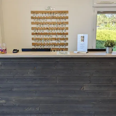 Garden & Clermont-ferrand - 3*