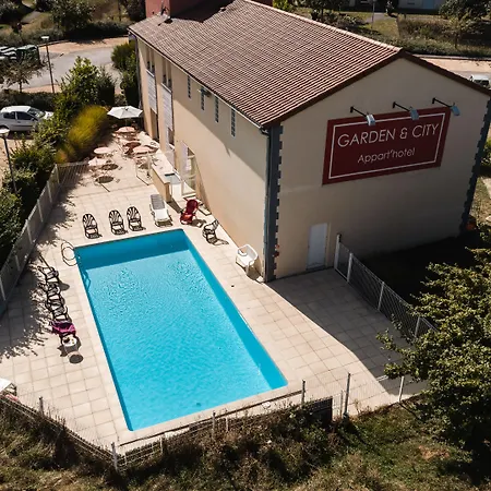 Garden & Clermont-ferrand - 3*