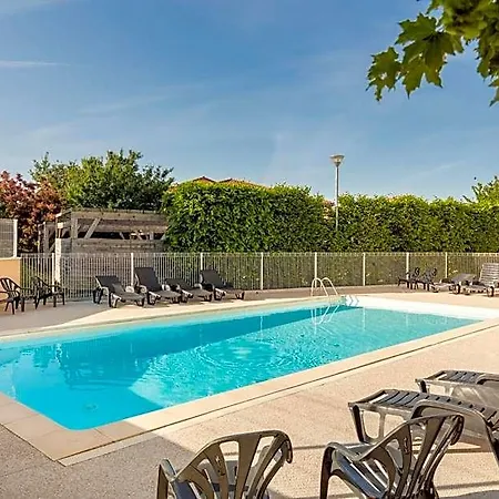 Garden & Clermont-ferrand - 3*