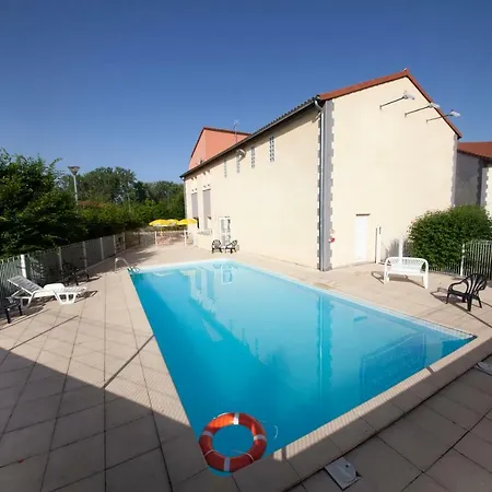 Garden & Clermont-ferrand - Apart Otel